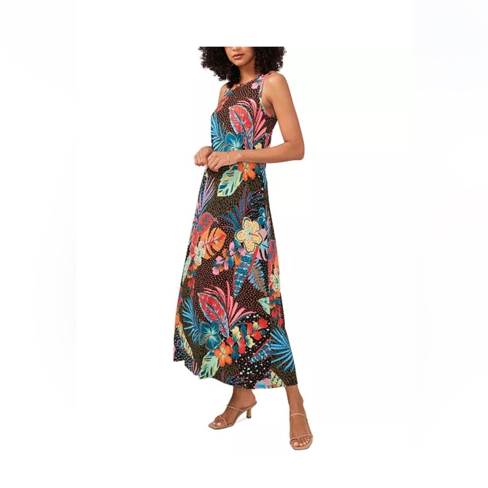 Vince Camuto. Printed crewneck keyhole sleeveless dress.